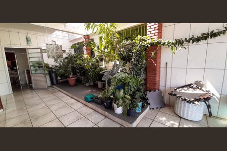 Casa à venda com 300m², 4 quartos e 2 vagas Casa à venda com 300m², 4 quartos e 2 vagasÁrea Externa