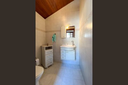Casa à venda com 225m², 3 quartos e 5 vagas Casa à venda com 225m², 3 quartos e 5 vagasLavabo