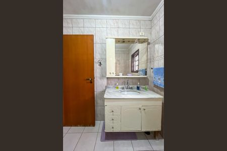 Casa à venda com 225m², 3 quartos e 5 vagas Casa à venda com 225m², 3 quartos e 5 vagasBanheiro