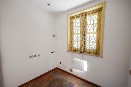 Casa de condomínio à venda com 160m², 5 quartos e 1 vagaQuarto 3