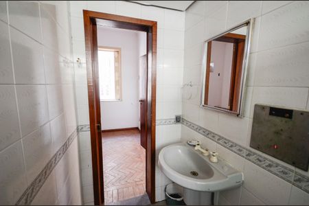 Casa de condomínio à venda com 160m², 5 quartos e 1 vagaBanheiro da Suíte
