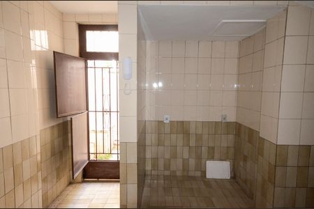 Casa de condomínio à venda com 160m², 5 quartos e 1 vagaCozinha