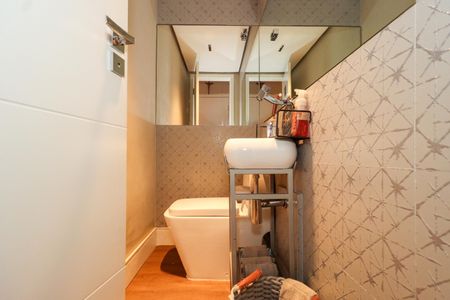 Apartamento à venda com 70m², 1 quarto e 2 vagas Apartamento à venda com 70m², 1 quarto e 2 vagasLavabo