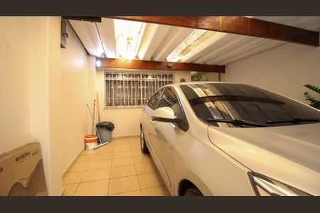 Casa à venda com 200m², 5 quartos e 2 vagas Casa à venda com 200m², 5 quartos e 2 vagasGaragem