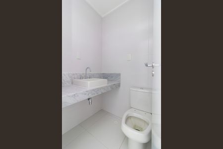 Apartamento à venda com 227m², 4 quartos e 4 vagasSuíte 3 - Banheiro