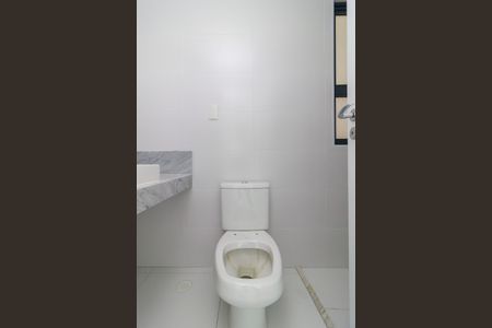 Apartamento à venda com 227m², 4 quartos e 4 vagasSuíte 3 - Banheiro