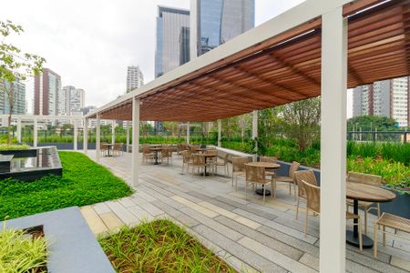 Apartamento à venda com 227m², 4 quartos e 4 vagasÁrea Comum