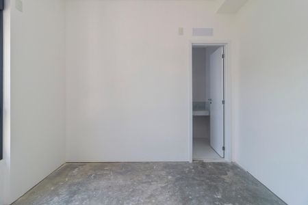 Apartamento à venda com 227m², 4 quartos e 4 vagasSuíte 2