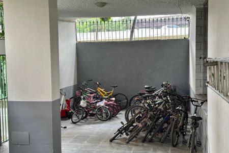 Apartamento à venda com 70m², 3 quartos e 1 vaga Apartamento à venda com 70m², 3 quartos e 1 vagaÁrea comum