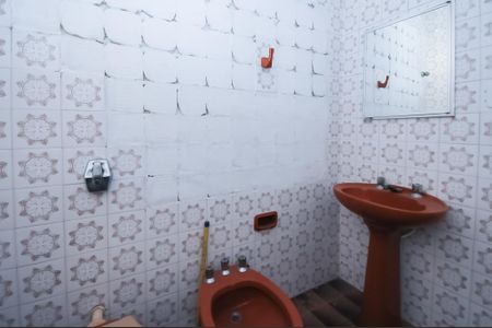 Casa à venda com 143m², 2 quartos e 1 vagaBanheiro 1