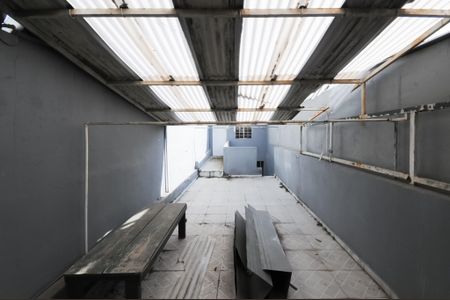 Casa à venda com 143m², 2 quartos e 1 vagaQuintal