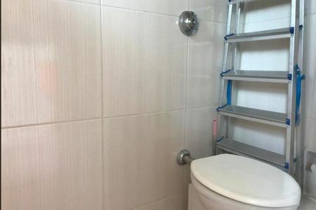 Apartamento à venda com 84m², 3 quartos e 1 vaga Apartamento à venda com 84m², 3 quartos e 1 vagaBanheiro de serviço