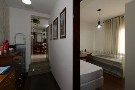 Casa à venda com 190m², 3 quartos e 1 vagaCorredor interno