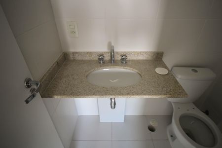 Apartamento à venda com 64m², 2 quartos e 1 vaga Apartamento à venda com 64m², 2 quartos e 1 vagaBanheiro da Suíte