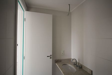 Apartamento à venda com 64m², 2 quartos e 1 vaga Apartamento à venda com 64m², 2 quartos e 1 vagaBanheiro