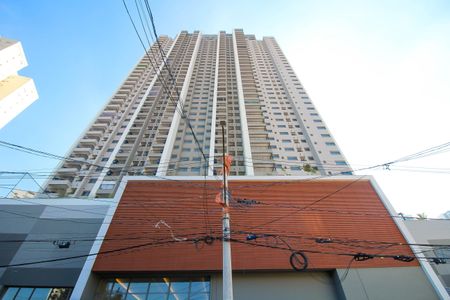 Apartamento à venda com 64m², 2 quartos e 1 vaga Apartamento à venda com 64m², 2 quartos e 1 vagaFachada