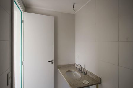 Apartamento à venda com 64m², 2 quartos e 1 vaga Apartamento à venda com 64m², 2 quartos e 1 vagaBanheiro da Suíte