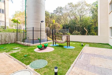 Apartamento à venda com 33m², 2 quartos e sem vaga Apartamento à venda com 33m², 2 quartos e sem vagaÁrea comum - Playground