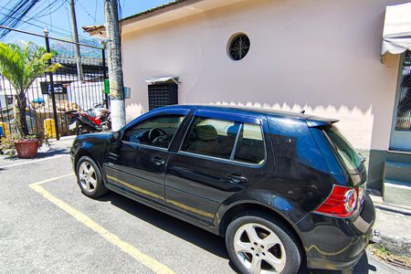 Casa à venda com 100m², 3 quartos e 1 vaga Casa à venda com 100m², 3 quartos e 1 vagafachada lateral