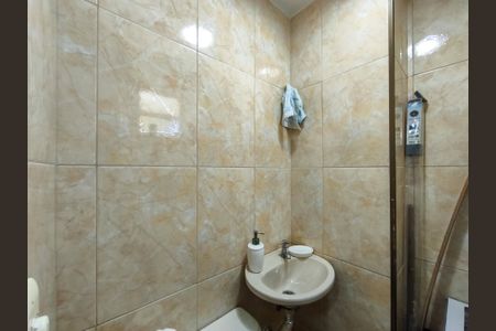 Apartamento à venda com 70m², 3 quartos e 1 vaga Apartamento à venda com 70m², 3 quartos e 1 vagaBanheiro da Suíte