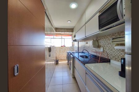 Apartamento à venda com 70m², 3 quartos e 1 vaga Apartamento à venda com 70m², 3 quartos e 1 vagaCozinha