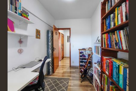 Apartamento à venda com 70m², 3 quartos e 1 vaga Apartamento à venda com 70m², 3 quartos e 1 vagaSuíte