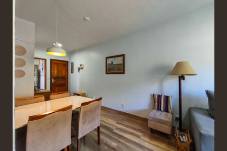 Apartamento à venda com 70m², 3 quartos e 1 vaga Apartamento à venda com 70m², 3 quartos e 1 vagaSala