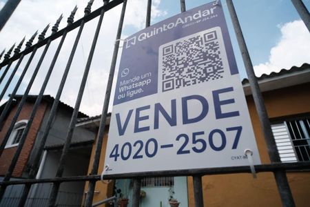 Casa à venda com 60m², 2 quartos e 6 vagasFachada/Plaquinha