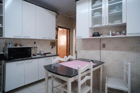 Casa à venda com 60m², 2 quartos e 6 vagasCozinha