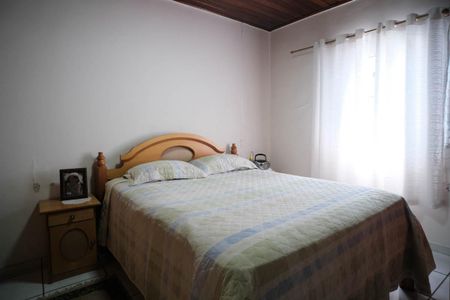 Casa à venda com 60m², 2 quartos e 6 vagasQuarto 1