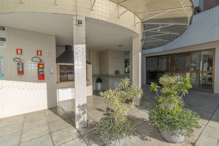 Apartamento à venda com 76m², 2 quartos e 1 vaga Apartamento à venda com 76m², 2 quartos e 1 vagaÁrea comum - Churrasqueira