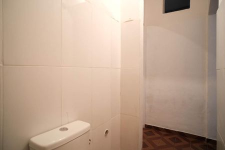 Casa à venda com 32m², 1 quarto e sem vagaBanheiro