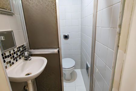 Apartamento à venda com 77m², 3 quartos e 1 vagabanheiro de serviço