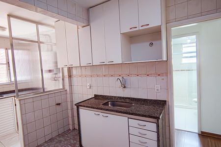 Apartamento à venda com 77m², 3 quartos e 1 vagacozinha e area de serviço