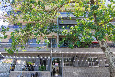 Apartamento à venda com 77m², 3 quartos e 1 vagafachada