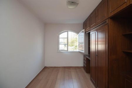 Casa para alugar com 162m², 3 quartos e 2 vagasQuarto 3