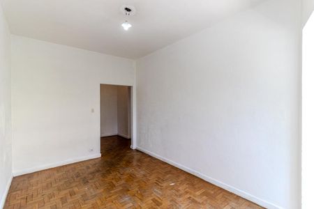 Apartamento à venda com 80m², 2 quartos e sem vagaSala