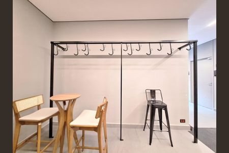 Studio para alugar com 27m², 1 quarto e sem vaga Studio para alugar com 27m², 1 quarto e sem vagaOffice