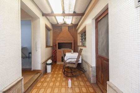 Casa à venda com 176m², 3 quartos e 3 vagas Casa à venda com 176m², 3 quartos e 3 vagasChurrasqueira