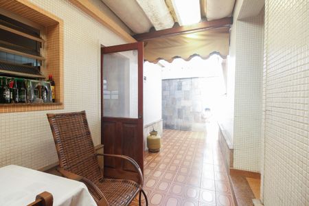 Casa à venda com 176m², 3 quartos e 3 vagas Casa à venda com 176m², 3 quartos e 3 vagasChurrasqueira