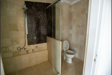 Apartamento à venda com 230m², 4 quartos e 2 vagas Apartamento à venda com 230m², 4 quartos e 2 vagasBanheiro