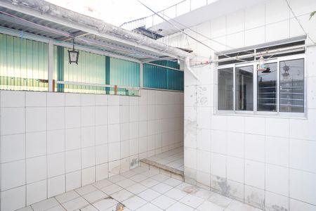 Casa à venda com 115m², 2 quartos e 1 vagaQuintal