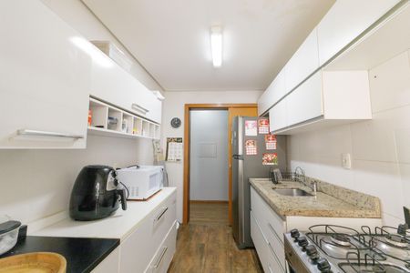 Apartamento à venda com 57m², 2 quartos e 1 vaga Apartamento à venda com 57m², 2 quartos e 1 vagaCozinha e Área de Serviço
