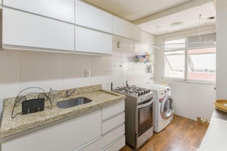 Apartamento à venda com 57m², 2 quartos e 1 vaga Apartamento à venda com 57m², 2 quartos e 1 vagaCozinha e Área de Serviço
