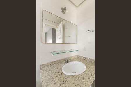 Apartamento à venda com 57m², 2 quartos e 1 vaga Apartamento à venda com 57m², 2 quartos e 1 vagaBanheiro do Quarto 2