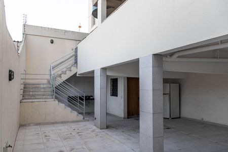 Apartamento à venda com 195m², 4 quartos e 2 vagas Apartamento à venda com 195m², 4 quartos e 2 vagasÁrea comum - Salão de festas