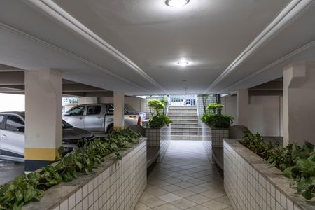 Apartamento à venda com 195m², 4 quartos e 2 vagas Apartamento à venda com 195m², 4 quartos e 2 vagasEntrada