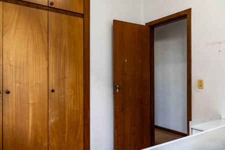 Apartamento à venda com 195m², 4 quartos e 2 vagas Apartamento à venda com 195m², 4 quartos e 2 vagasQuarto 2