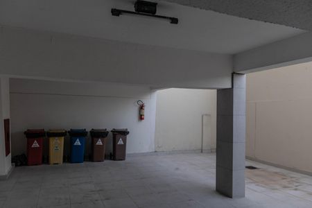 Apartamento à venda com 195m², 4 quartos e 2 vagas Apartamento à venda com 195m², 4 quartos e 2 vagasÁrea comum - Salão de festas
