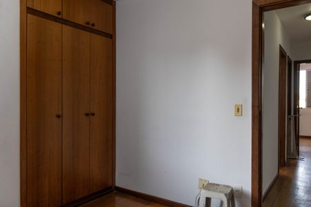 Apartamento à venda com 195m², 4 quartos e 2 vagas Apartamento à venda com 195m², 4 quartos e 2 vagasQuarto 3